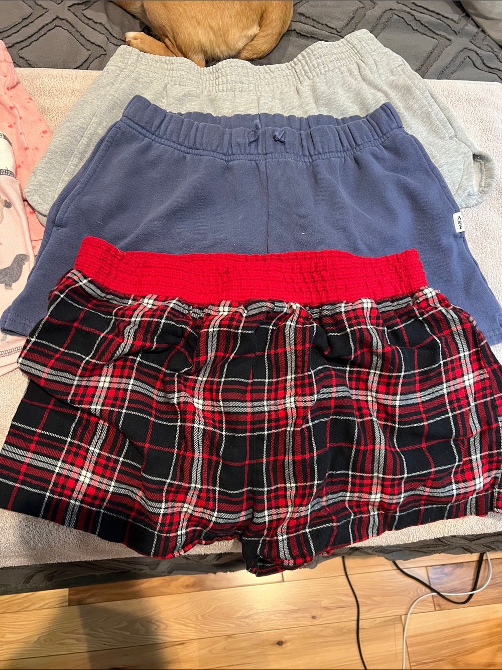 6 PAIRS Unbranded Women's Plaid Red & Black Lounge Shorts with Elastic Waist